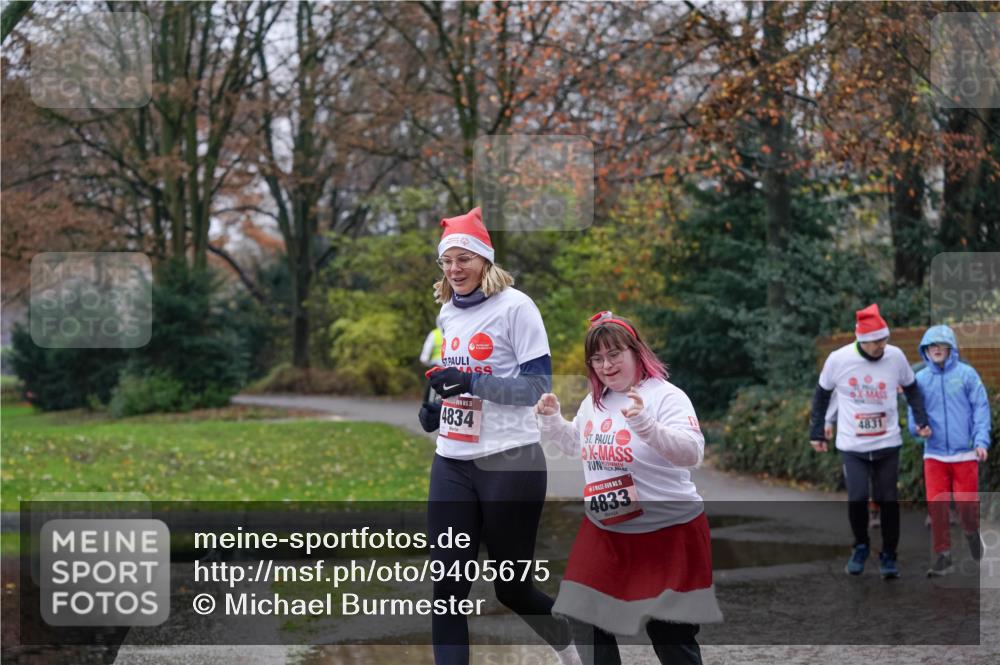 07.12.2025 - St. Pauli X-Mass-Run No. 15 Michael Burmester http://msf.ph/oto/9405675 07.12.2025 11:15:24 Laufen 15, 4834, 15, 4833, 4831 meine-sportfotos.de