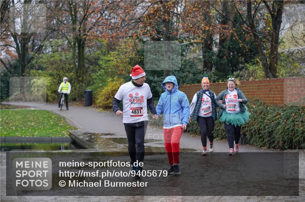 07.12.2025 - St. Pauli X-Mass-Run No. 15 Michael Burmester http://msf.ph/oto/9405679 07.12.2025 11:15:26 Laufen 4831, 4827, 4826 meine-sportfotos.de