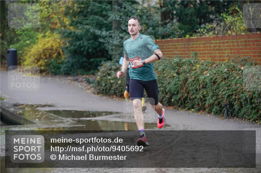 07.12.2025 - St. Pauli X-Mass-Run No. 15 Michael Burmester http://msf.ph/oto/9405692 07.12.2025 11:16:46 Laufen  meine-sportfotos.de