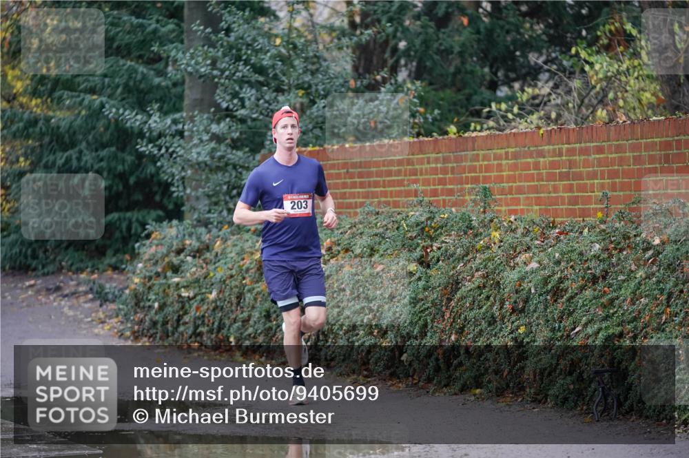 07.12.2025 - St. Pauli X-Mass-Run No. 15 Michael Burmester http://msf.ph/oto/9405699 07.12.2025 11:17:18 Laufen 203 meine-sportfotos.de