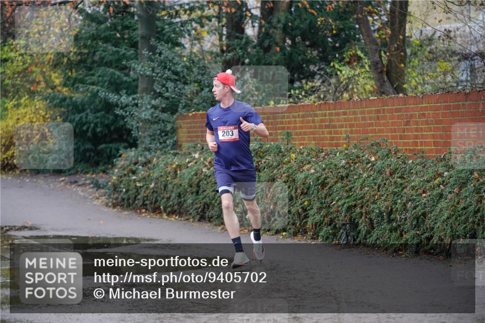 07.12.2025 - St. Pauli X-Mass-Run No. 15 Michael Burmester http://msf.ph/oto/9405702 07.12.2025 11:17:19 Laufen 203 meine-sportfotos.de
