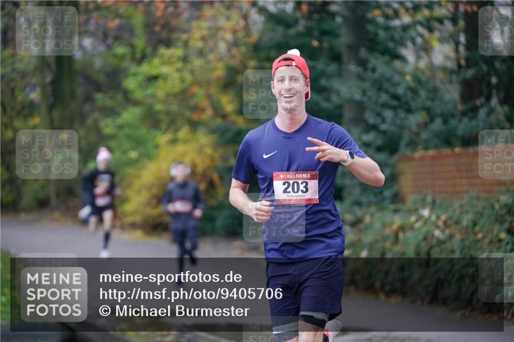 07.12.2025 - St. Pauli X-Mass-Run No. 15 Michael Burmester http://msf.ph/oto/9405706 07.12.2025 11:17:20 Laufen 157, 203 meine-sportfotos.de