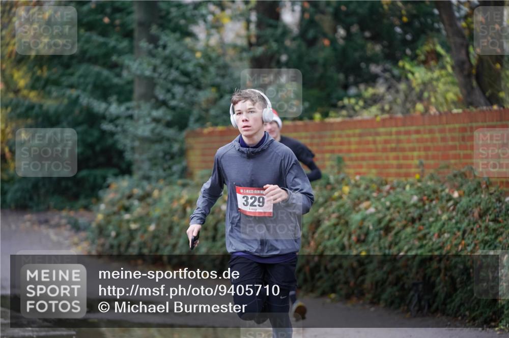 07.12.2025 - St. Pauli X-Mass-Run No. 15 Michael Burmester http://msf.ph/oto/9405710 07.12.2025 11:17:24 Laufen 329 meine-sportfotos.de