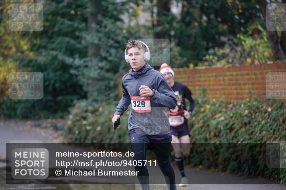 07.12.2025 - St. Pauli X-Mass-Run No. 15 Michael Burmester http://msf.ph/oto/9405711 07.12.2025 11:17:24 Laufen 15, 329, 2705 meine-sportfotos.de