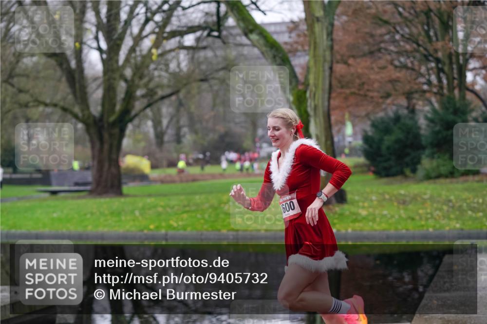 07.12.2025 - St. Pauli X-Mass-Run No. 15 Michael Burmester http://msf.ph/oto/9405732 07.12.2025 11:17:48 Laufen 009 meine-sportfotos.de
