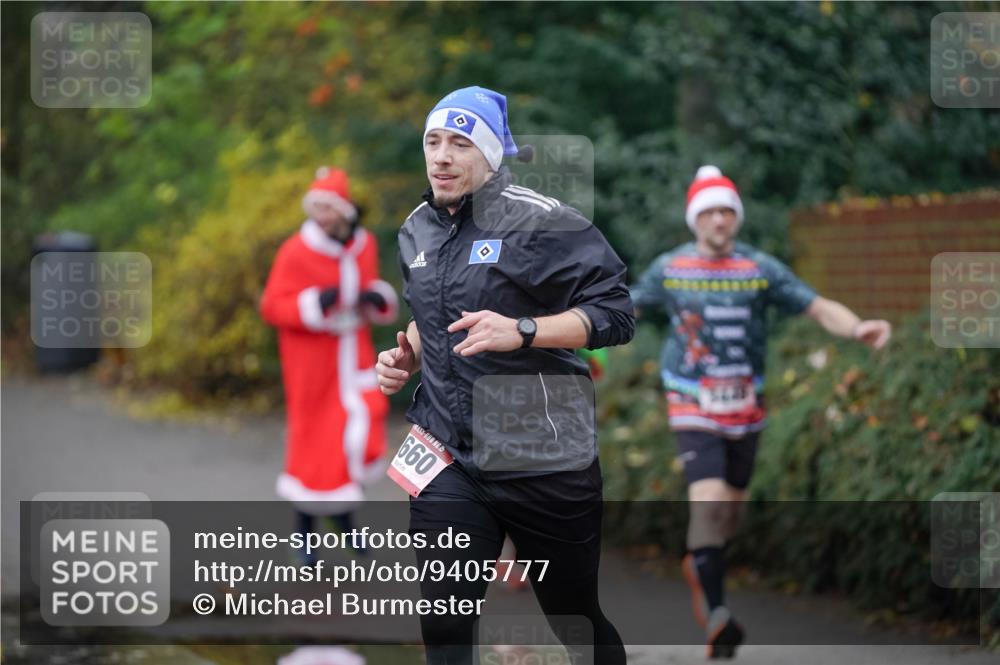 07.12.2025 - St. Pauli X-Mass-Run No. 15 Michael Burmester http://msf.ph/oto/9405777 07.12.2025 11:18:36 Laufen 15, 660 meine-sportfotos.de