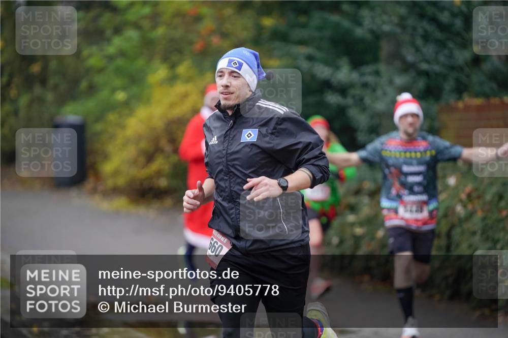 07.12.2025 - St. Pauli X-Mass-Run No. 15 Michael Burmester http://msf.ph/oto/9405778 07.12.2025 11:18:36 Laufen 15, 660 meine-sportfotos.de