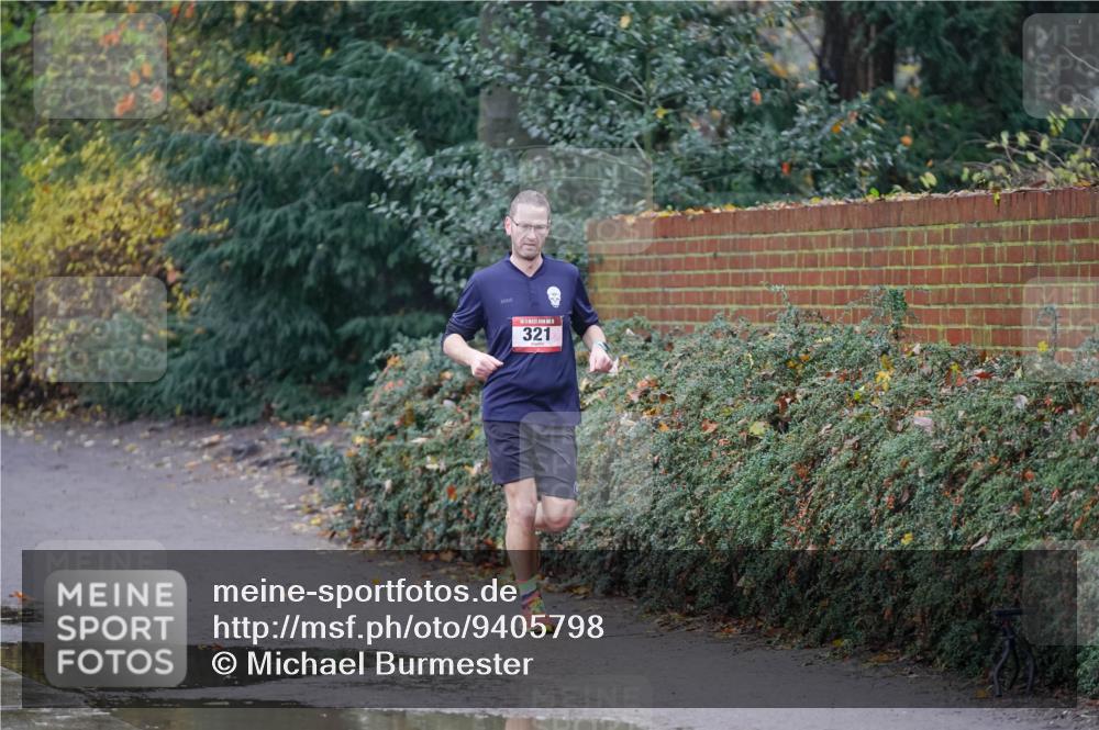 07.12.2025 - St. Pauli X-Mass-Run No. 15 Michael Burmester http://msf.ph/oto/9405798 07.12.2025 11:18:45 Laufen 5, 321 meine-sportfotos.de