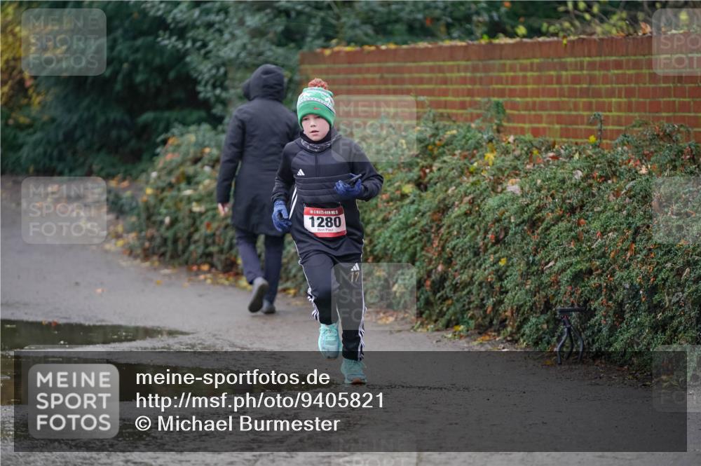 07.12.2025 - St. Pauli X-Mass-Run No. 15 Michael Burmester http://msf.ph/oto/9405821 07.12.2025 11:19:09 Laufen 15, 1280 meine-sportfotos.de