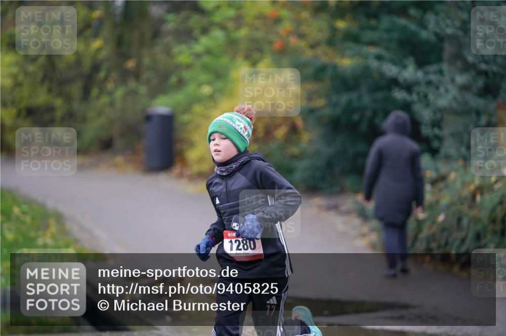 07.12.2025 - St. Pauli X-Mass-Run No. 15 Michael Burmester http://msf.ph/oto/9405825 07.12.2025 11:19:10 Laufen 1280, 17 meine-sportfotos.de