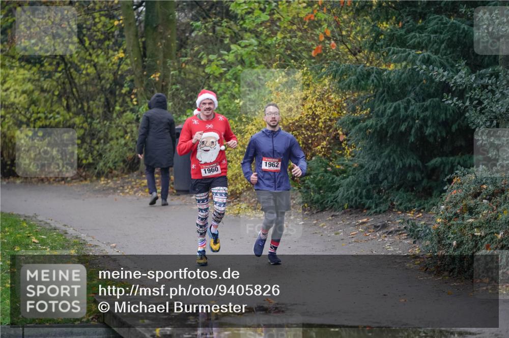 07.12.2025 - St. Pauli X-Mass-Run No. 15 Michael Burmester http://msf.ph/oto/9405826 07.12.2025 11:19:20 Laufen 1960, 1962 meine-sportfotos.de