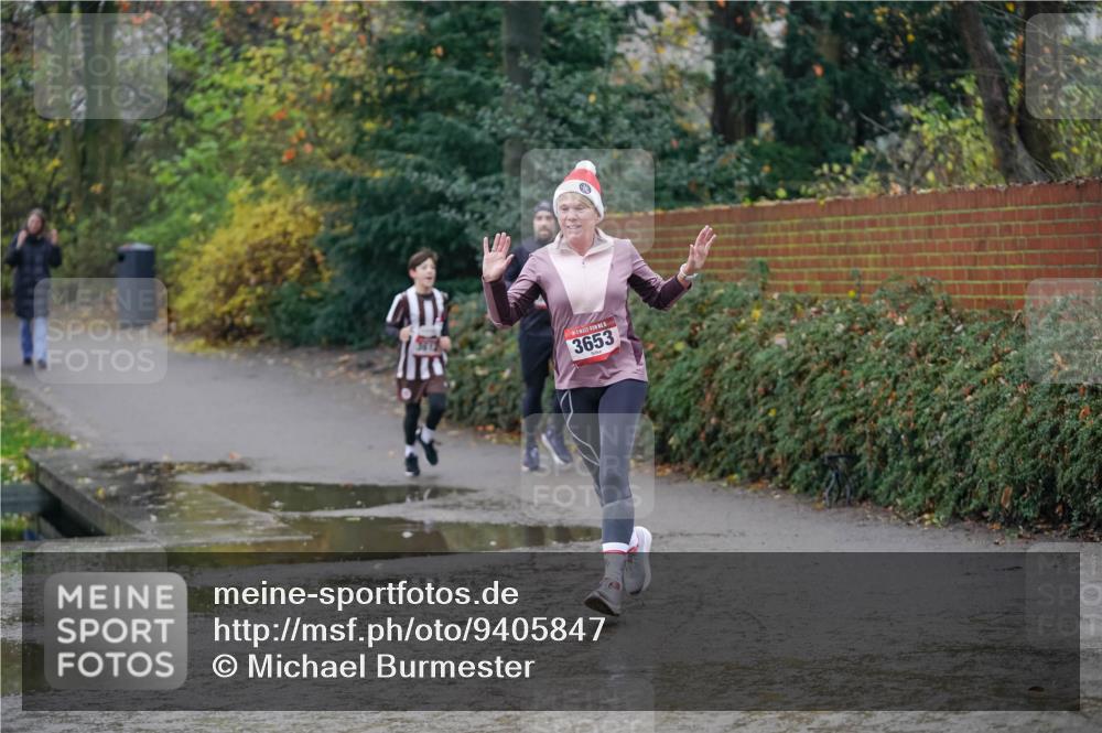 07.12.2025 - St. Pauli X-Mass-Run No. 15 Michael Burmester http://msf.ph/oto/9405847 07.12.2025 11:19:33 Laufen 3653 meine-sportfotos.de