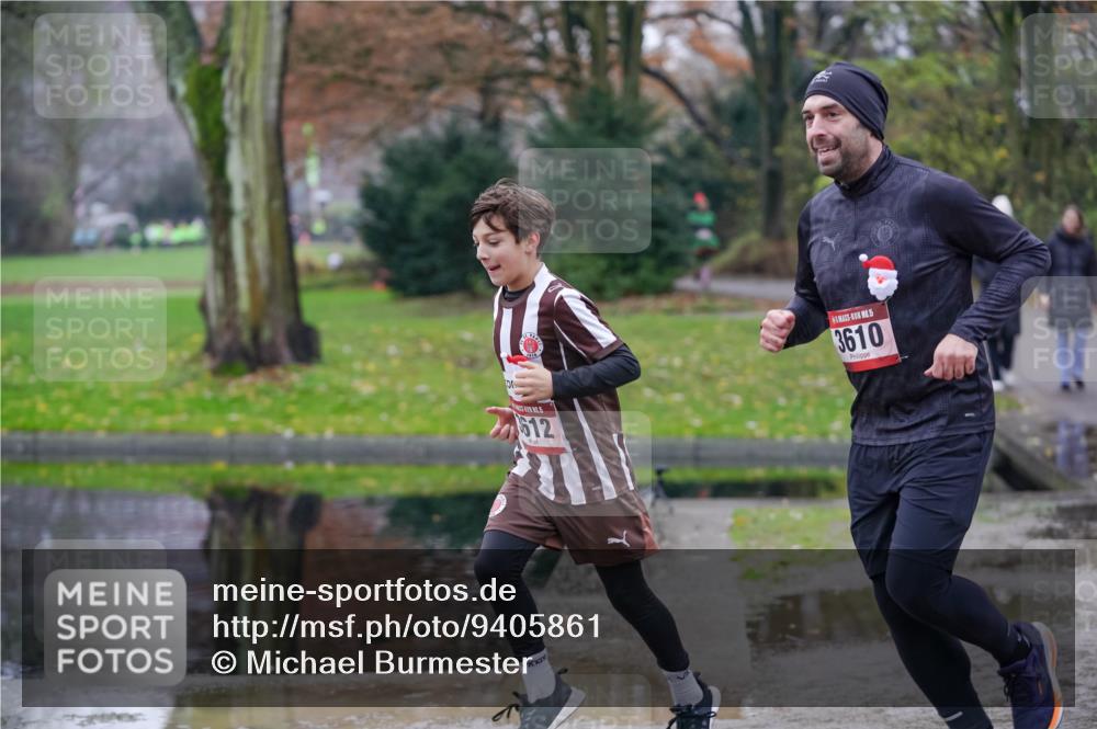 07.12.2025 - St. Pauli X-Mass-Run No. 15 Michael Burmester http://msf.ph/oto/9405861 07.12.2025 11:19:38 Laufen 612, 5, 3610 meine-sportfotos.de