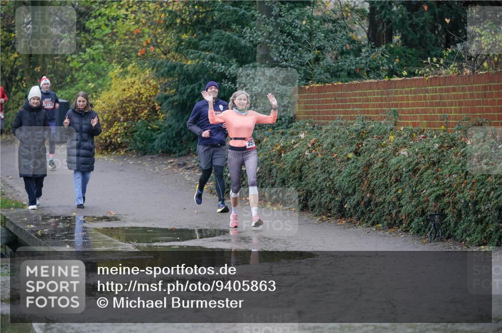 07.12.2025 - St. Pauli X-Mass-Run No. 15 Michael Burmester http://msf.ph/oto/9405863 07.12.2025 11:19:40 Laufen 3139, 251 meine-sportfotos.de