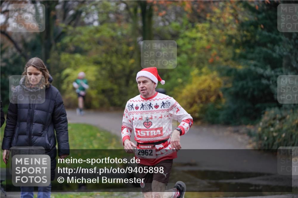 07.12.2025 - St. Pauli X-Mass-Run No. 15 Michael Burmester http://msf.ph/oto/9405898 07.12.2025 11:19:53 Laufen 2962 meine-sportfotos.de