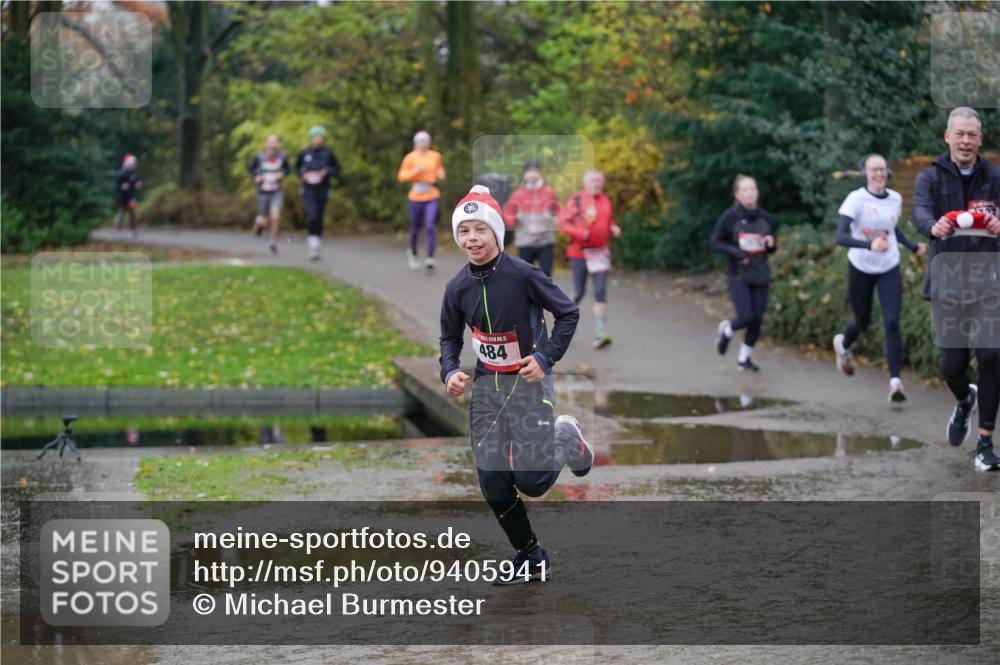 07.12.2025 - St. Pauli X-Mass-Run No. 15 Michael Burmester http://msf.ph/oto/9405941 07.12.2025 11:20:08 Laufen 15, 484 meine-sportfotos.de
