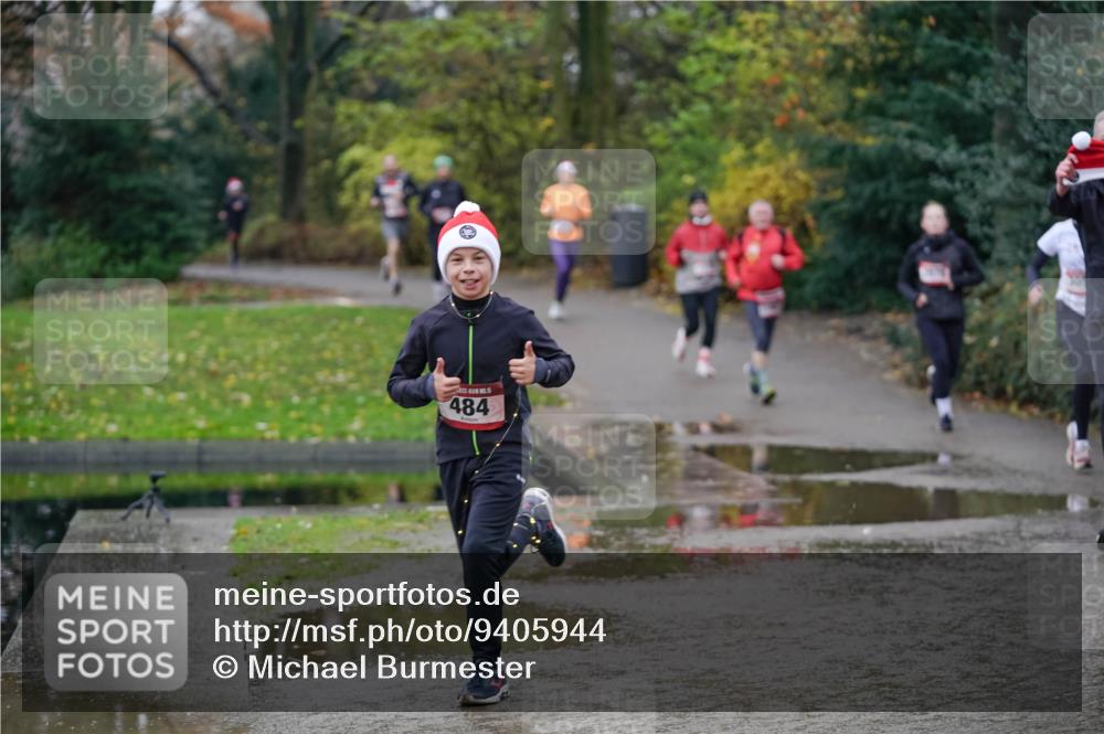 07.12.2025 - St. Pauli X-Mass-Run No. 15 Michael Burmester http://msf.ph/oto/9405944 07.12.2025 11:20:08 Laufen 484 meine-sportfotos.de