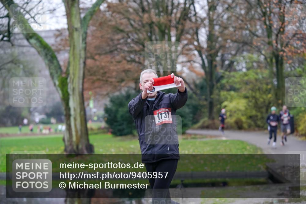 07.12.2025 - St. Pauli X-Mass-Run No. 15 Michael Burmester http://msf.ph/oto/9405957 07.12.2025 11:20:11 Laufen 1737 meine-sportfotos.de
