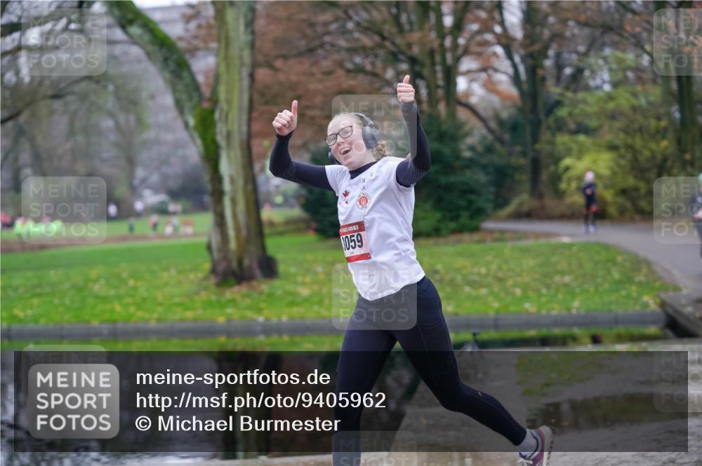 07.12.2025 - St. Pauli X-Mass-Run No. 15 Michael Burmester http://msf.ph/oto/9405962 07.12.2025 11:20:12 Laufen 1059 meine-sportfotos.de