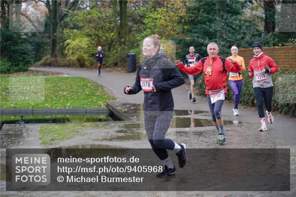 07.12.2025 - St. Pauli X-Mass-Run No. 15 Michael Burmester http://msf.ph/oto/9405968 07.12.2025 11:20:13 Laufen 2978, 2199, 2907, 1318 meine-sportfotos.de