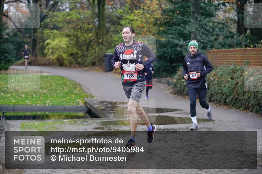 07.12.2025 - St. Pauli X-Mass-Run No. 15 Michael Burmester http://msf.ph/oto/9405984 07.12.2025 11:20:18 Laufen 15, 728, 1281 meine-sportfotos.de