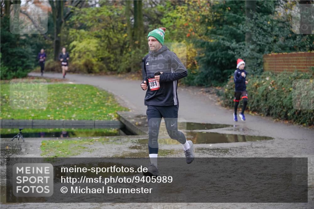 07.12.2025 - St. Pauli X-Mass-Run No. 15 Michael Burmester http://msf.ph/oto/9405989 07.12.2025 11:20:19 Laufen 1281 meine-sportfotos.de