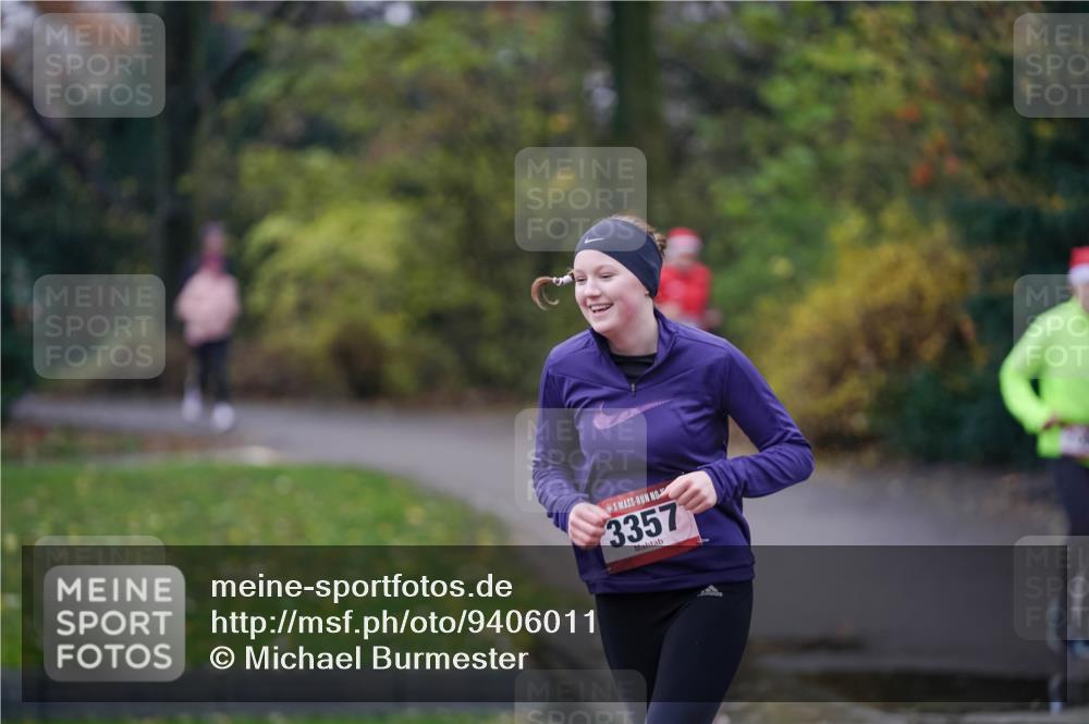 07.12.2025 - St. Pauli X-Mass-Run No. 15 Michael Burmester http://msf.ph/oto/9406011 07.12.2025 11:20:33 Laufen 3357 meine-sportfotos.de