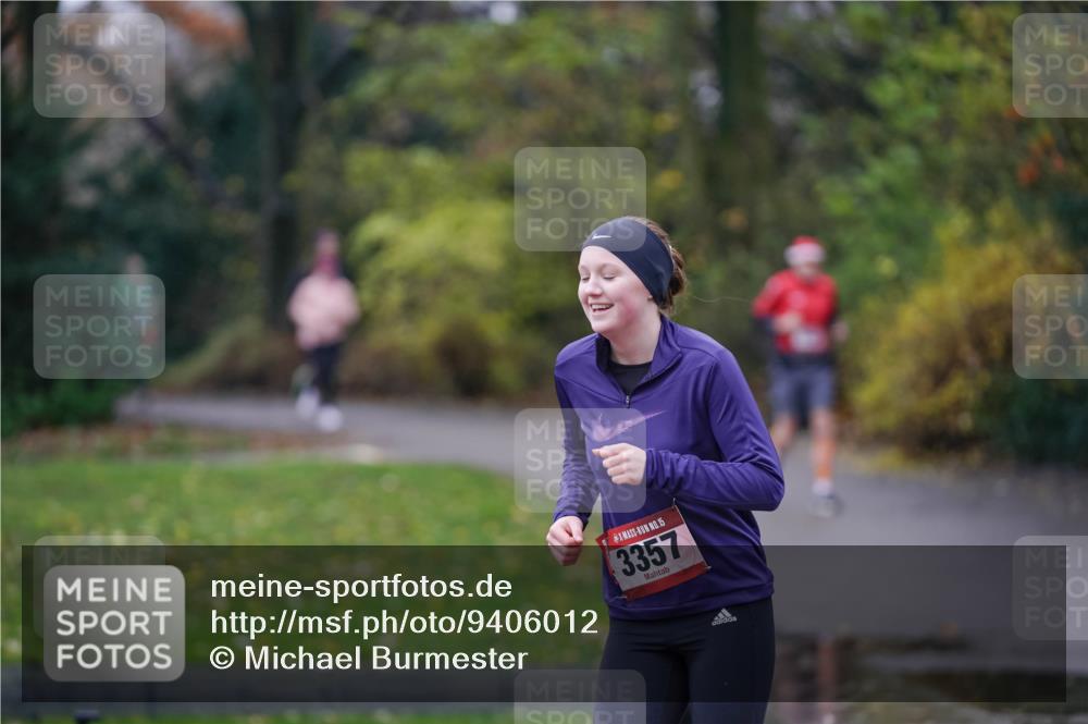 07.12.2025 - St. Pauli X-Mass-Run No. 15 Michael Burmester http://msf.ph/oto/9406012 07.12.2025 11:20:33 Laufen 15, 3357 meine-sportfotos.de