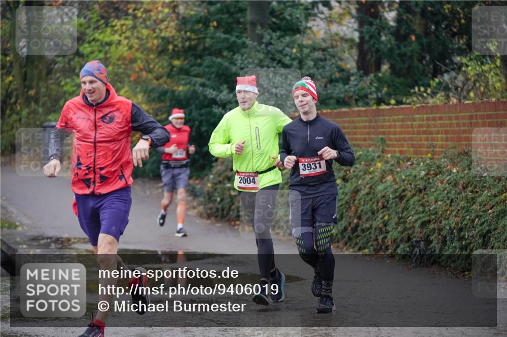 07.12.2025 - St. Pauli X-Mass-Run No. 15 Michael Burmester http://msf.ph/oto/9406019 07.12.2025 11:20:36 Laufen 2004, 15, 3931 meine-sportfotos.de
