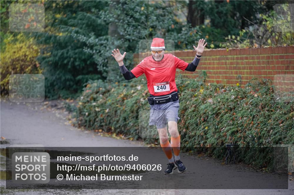 07.12.2025 - St. Pauli X-Mass-Run No. 15 Michael Burmester http://msf.ph/oto/9406026 07.12.2025 11:20:38 Laufen 15, 240 meine-sportfotos.de