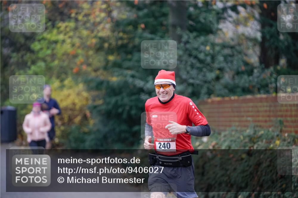 07.12.2025 - St. Pauli X-Mass-Run No. 15 Michael Burmester http://msf.ph/oto/9406027 07.12.2025 11:20:39 Laufen 15, 240 meine-sportfotos.de