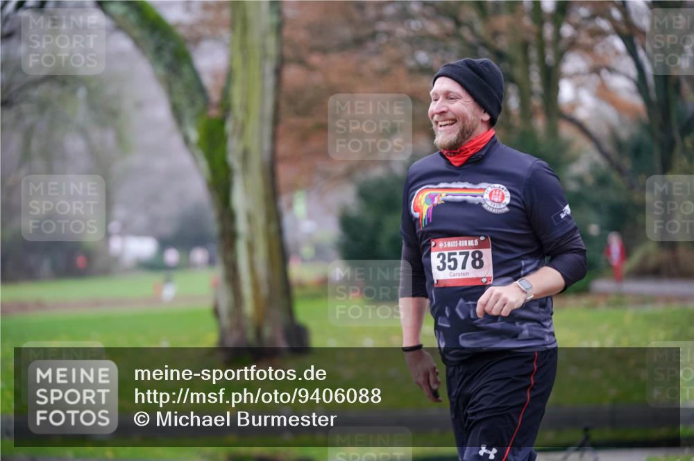 07.12.2025 - St. Pauli X-Mass-Run No. 15 Michael Burmester http://msf.ph/oto/9406088 07.12.2025 11:21:06 Laufen 15, 3578 meine-sportfotos.de