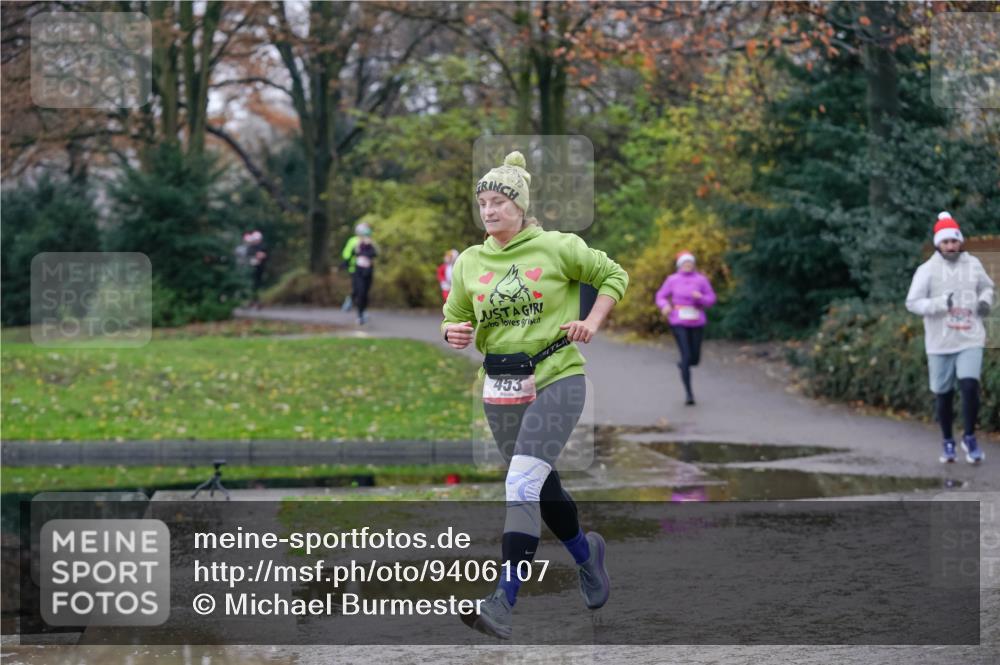 07.12.2025 - St. Pauli X-Mass-Run No. 15 Michael Burmester http://msf.ph/oto/9406107 07.12.2025 11:21:11 Laufen 2603, 453 meine-sportfotos.de
