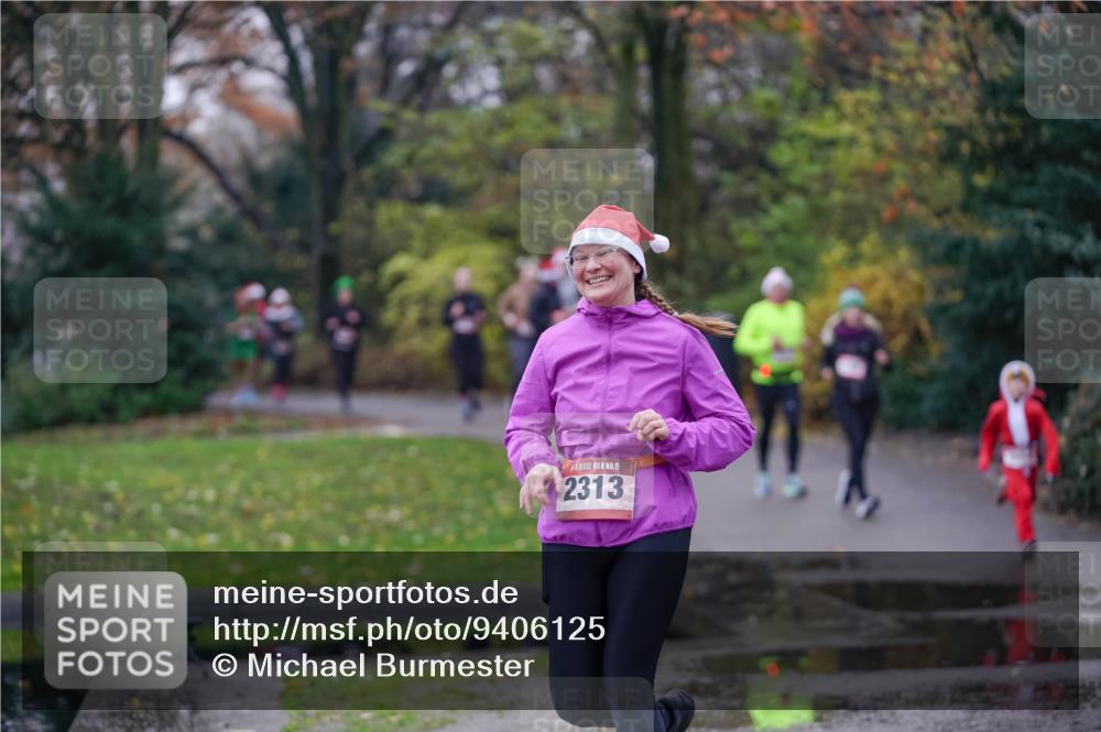 07.12.2025 - St. Pauli X-Mass-Run No. 15 Michael Burmester http://msf.ph/oto/9406125 07.12.2025 11:21:17 Laufen 15, 2313 meine-sportfotos.de