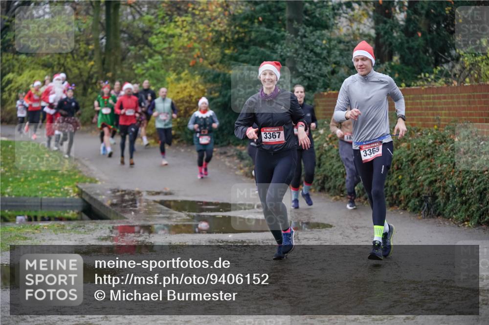 07.12.2025 - St. Pauli X-Mass-Run No. 15 Michael Burmester http://msf.ph/oto/9406152 07.12.2025 11:21:26 Laufen 3367, 3365 meine-sportfotos.de