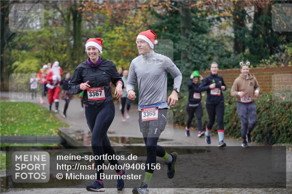 07.12.2025 - St. Pauli X-Mass-Run No. 15 Michael Burmester http://msf.ph/oto/9406156 07.12.2025 11:21:27 Laufen 15, 3367, 5, 3365, 1853 meine-sportfotos.de