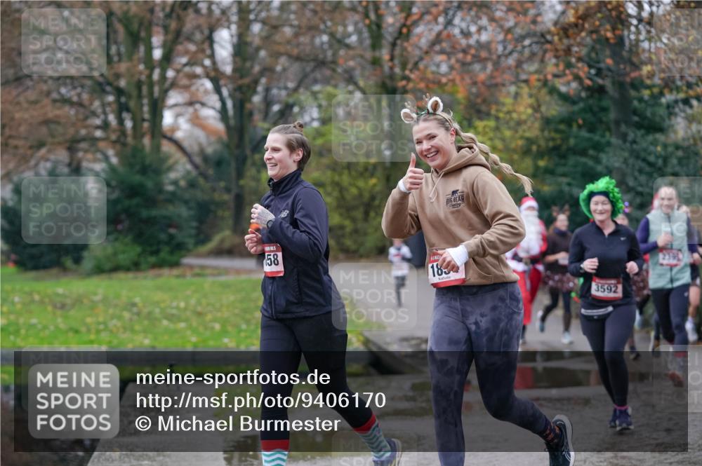07.12.2025 - St. Pauli X-Mass-Run No. 15 Michael Burmester http://msf.ph/oto/9406170 07.12.2025 11:21:31 Laufen 58, 183, 3592, 2390 meine-sportfotos.de