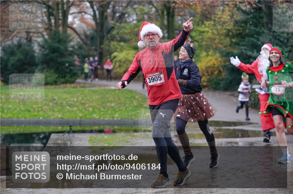 07.12.2025 - St. Pauli X-Mass-Run No. 15 Michael Burmester http://msf.ph/oto/9406184 07.12.2025 11:21:34 Laufen 15, 3905, 15 meine-sportfotos.de