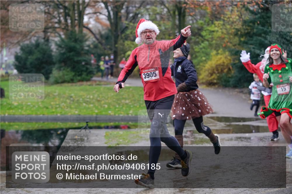 07.12.2025 - St. Pauli X-Mass-Run No. 15 Michael Burmester http://msf.ph/oto/9406185 07.12.2025 11:21:34 Laufen 15, 3905, 15 meine-sportfotos.de