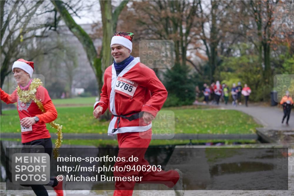 07.12.2025 - St. Pauli X-Mass-Run No. 15 Michael Burmester http://msf.ph/oto/9406203 07.12.2025 11:21:38 Laufen 5, 3765 meine-sportfotos.de