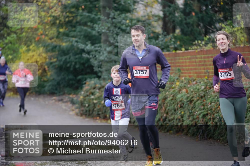07.12.2025 - St. Pauli X-Mass-Run No. 15 Michael Burmester http://msf.ph/oto/9406216 07.12.2025 11:21:43 Laufen 3764, 5, 3757, 3755 meine-sportfotos.de