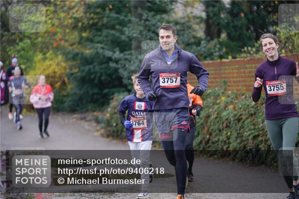 07.12.2025 - St. Pauli X-Mass-Run No. 15 Michael Burmester http://msf.ph/oto/9406218 07.12.2025 11:21:43 Laufen 3764, 15, 3757, 15, 3755 meine-sportfotos.de
