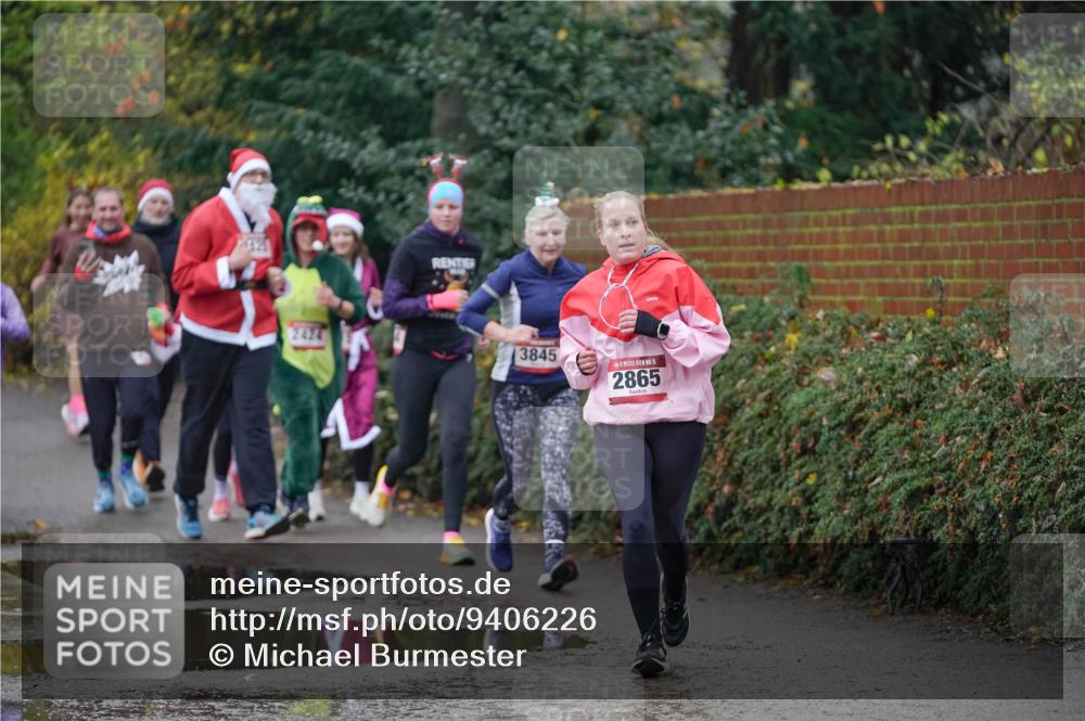 07.12.2025 - St. Pauli X-Mass-Run No. 15 Michael Burmester http://msf.ph/oto/9406226 07.12.2025 11:21:48 Laufen 2424, 3845, 15, 2865 meine-sportfotos.de