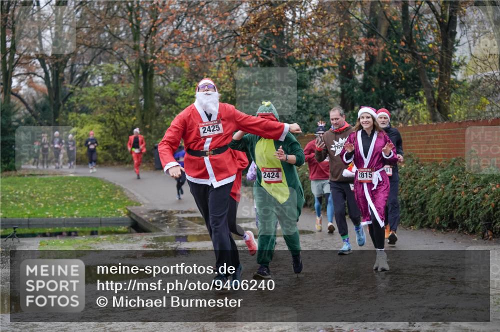 07.12.2025 - St. Pauli X-Mass-Run No. 15 Michael Burmester http://msf.ph/oto/9406240 07.12.2025 11:21:53 Laufen 2425, 2424, 2815, 61 meine-sportfotos.de