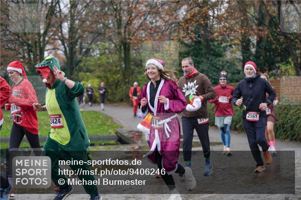 07.12.2025 - St. Pauli X-Mass-Run No. 15 Michael Burmester http://msf.ph/oto/9406246 07.12.2025 11:21:55 Laufen 2816, 2424, 15, 815, 37, 1843, 2561 meine-sportfotos.de