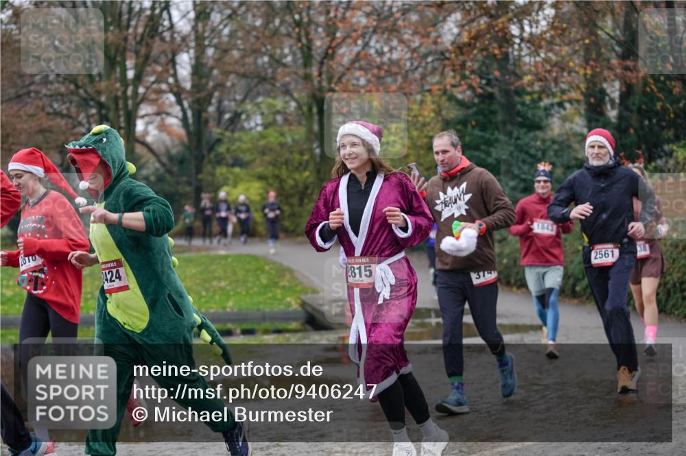 07.12.2025 - St. Pauli X-Mass-Run No. 15 Michael Burmester http://msf.ph/oto/9406247 07.12.2025 11:21:55 Laufen 28, 5, 424, 15, 815, 379, 1843, 2561, 38 meine-sportfotos.de