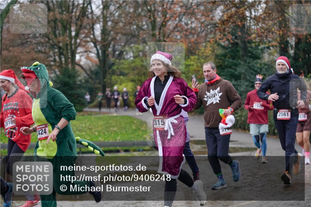 07.12.2025 - St. Pauli X-Mass-Run No. 15 Michael Burmester http://msf.ph/oto/9406248 07.12.2025 11:21:55 Laufen 2816, 424, 15, 815, 2561, 838 meine-sportfotos.de