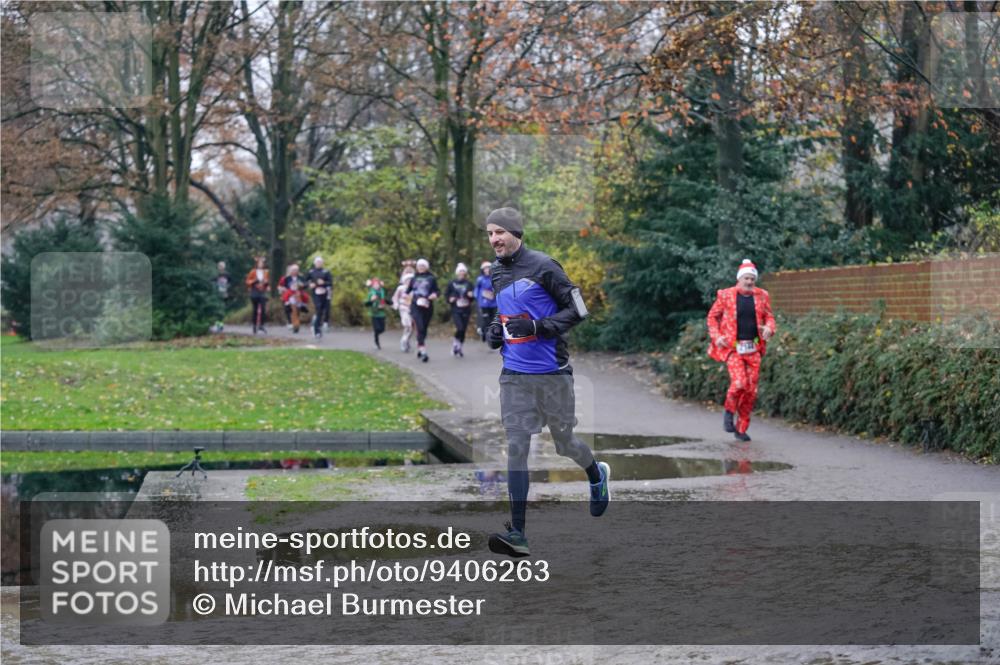 07.12.2025 - St. Pauli X-Mass-Run No. 15 Michael Burmester http://msf.ph/oto/9406263 07.12.2025 11:21:59 Laufen 2944 meine-sportfotos.de
