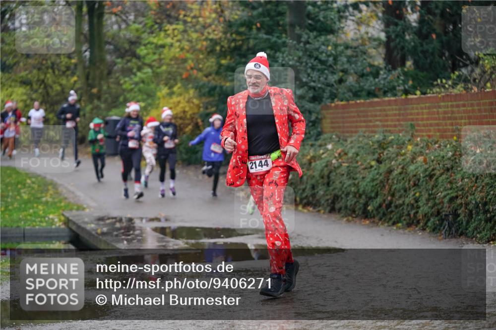07.12.2025 - St. Pauli X-Mass-Run No. 15 Michael Burmester http://msf.ph/oto/9406271 07.12.2025 11:22:02 Laufen 2144 meine-sportfotos.de