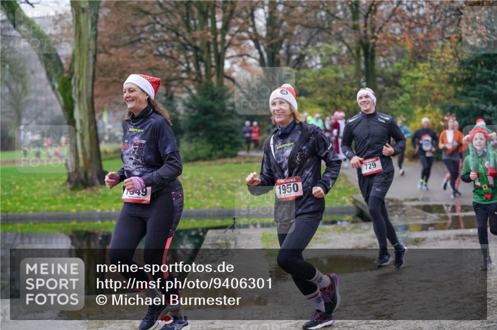 07.12.2025 - St. Pauli X-Mass-Run No. 15 Michael Burmester http://msf.ph/oto/9406301 07.12.2025 11:22:11 Laufen 1949, 15, 1950, 729 meine-sportfotos.de
